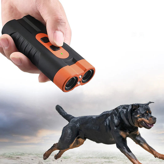 💥🎉30% árcsökkentés🐶 Hordozható kutyariasztó LED lámpával – Biztonságos védelem sétákhoz és kirándulásokhoz!