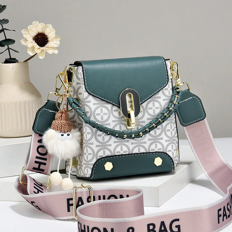 🎁Ingyenes ajándék-🎊Gyönyörű medál👜✨Elegáns geometrikus mini válltáska – Prémium PU bőr, sokoldalú és rendezett!