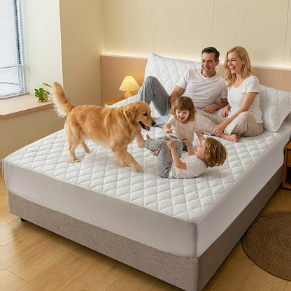 🛏️ Teljesen vízzáró matracvédő😴 Puha, párnázott felület + mély sarkok – Nem csúszik, nem mocorog!