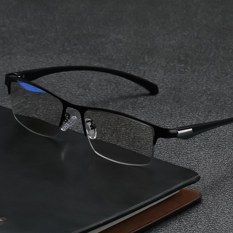 🥇👍Kiváló minőség, sok pozitív értékelés✨HD kékfény-védett multifokális szemüveg👓Titán keretes progresszív olvasószemüveg – Könnyű 17,05g, táv- és közeli látáshoz egyaránt!