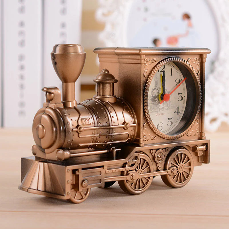 🚂 Retro mozdony ébresztőóra⏰ Precíz kvarc óra – Kompakt, tartós és szemet gyönyörködtető tervezés!