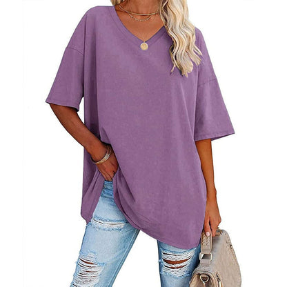 🎁Ingyenes ajándék👕 Laza szabású V-nyakú póló – Puha, könnyű, kényelmes🌸 Divatos, kiszélesedő szegély！
