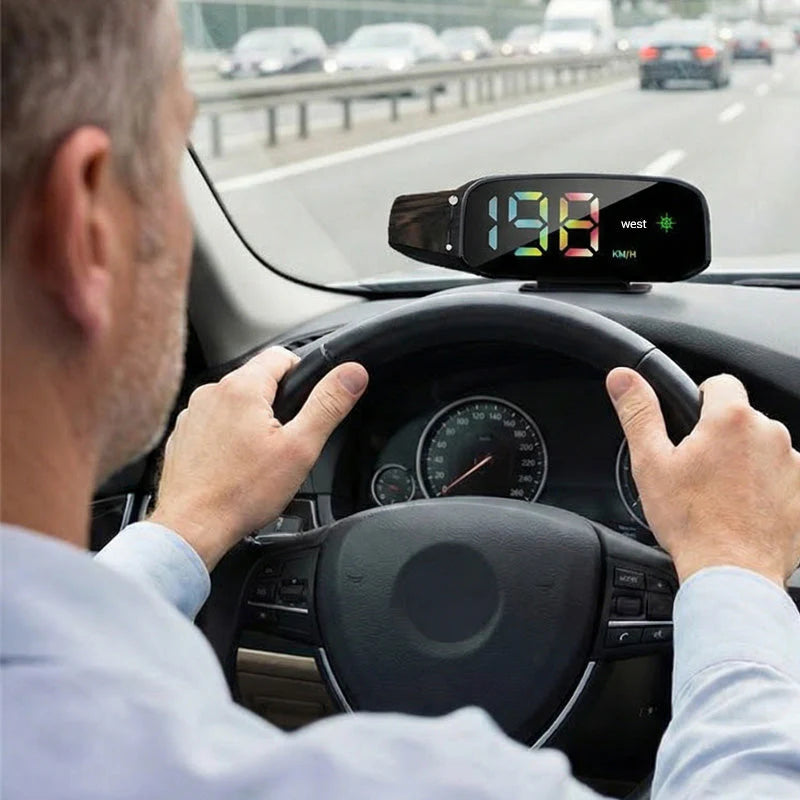 🕰Féláron korlátozott ideig🚘Napenergiás HUD kijelző – biztonságosabb és okosabb vezetés！