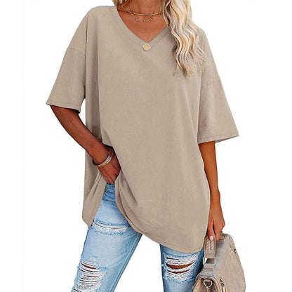 🎁Ingyenes ajándék👕 Laza szabású V-nyakú póló – Puha, könnyű, kényelmes🌸 Divatos, kiszélesedő szegély！