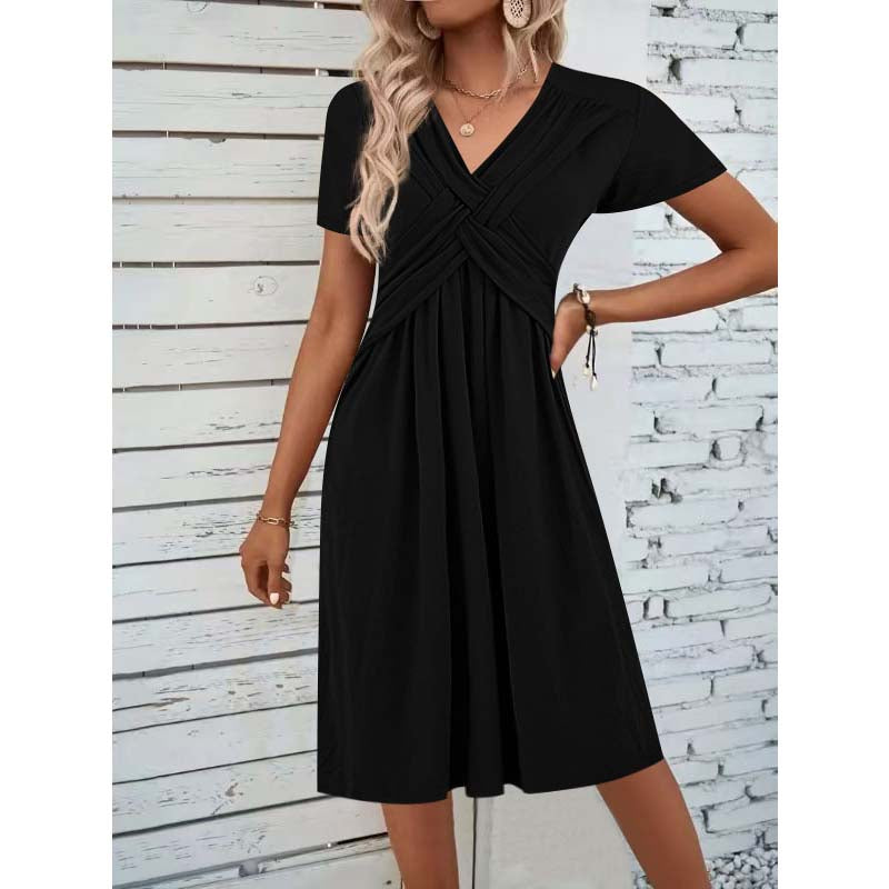 🎁⏰ Utolsó 50 darab! – Ingyen gyönyörű nyaklánc👗 Csodálatos V-kivágású, keresztöltéses ruha – Elegáns redős szoknya🌬️
