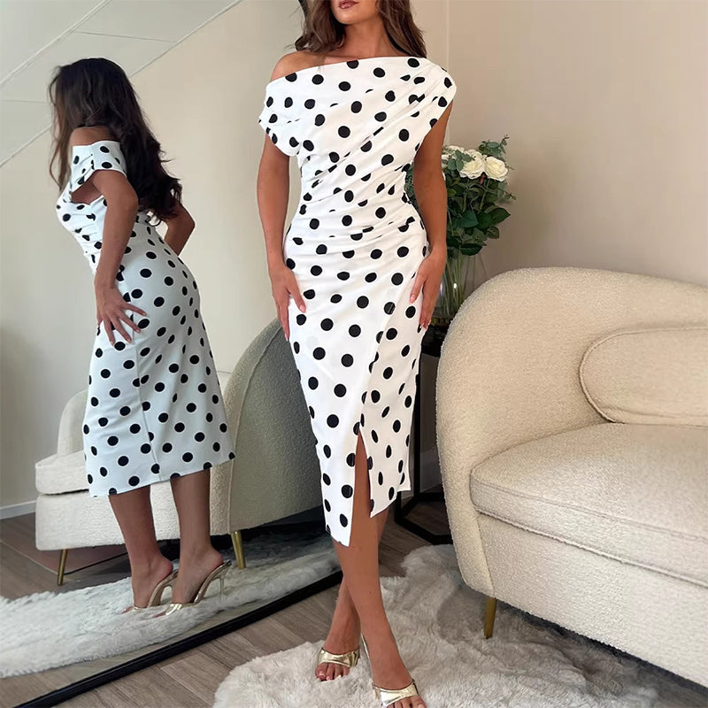 👗🌸 Aszimmetrikus nyakkivágású polka-dot midi ruha – Elegáns hasítékkal, alakkövető szabással, S–2XL-ig! ✨💫