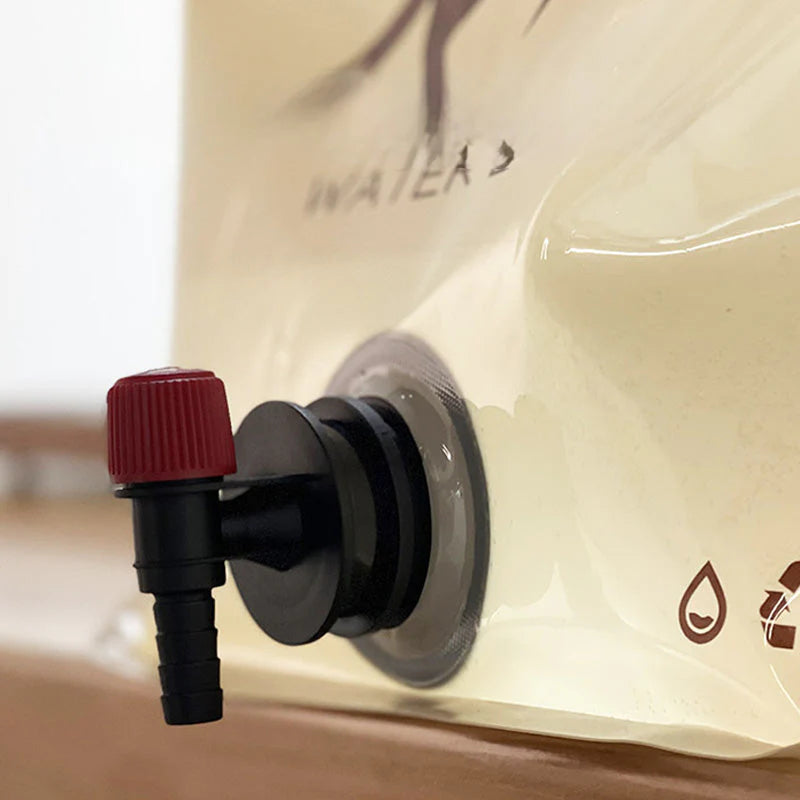 💧 IDŐKORLÁTOS 50% KEDVEZMÉNY! 🏕️ Összecsukható kültéri víztartály – 8 literes űrtartalom, csap, összecsukható 🌲