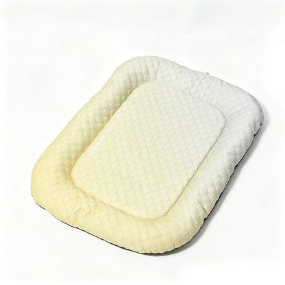 ❄️🐾 Azonnali hűtő gél szőnyeg kedvencének – Hűtés nélkül is hűsít – Könnyen tisztítható, vízálló felület🧼