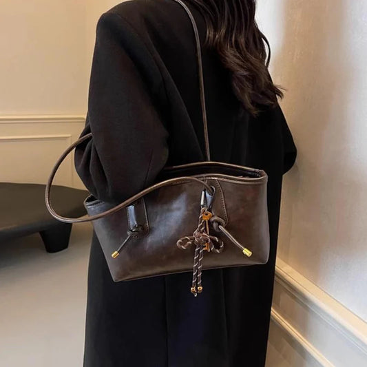 🎁Ingyenes ajándék-medálja🔥Kedvezményes ár👜 Vintage PU válltáska – Időtálló elegancija minden napra!
