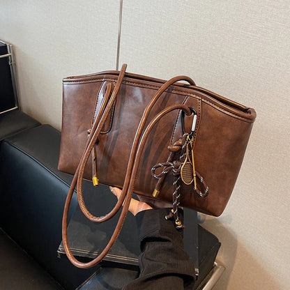 🎁Ingyenes ajándék-medálja🔥Kedvezményes ár👜 Vintage PU válltáska – Időtálló elegancija minden napra!