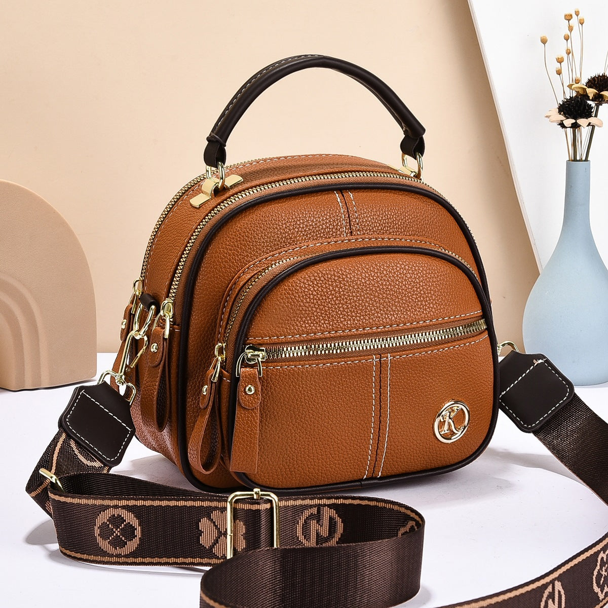 🎉45% árcsökkentés✨Keresztpántos elegáns kézitáska👜Boho stílusú többfunkciós bőr táska – Állítható széles vállpánt, többrekeszes rendezett tárolás!