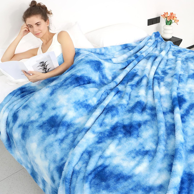 🌈 Élénk tie-dye minta + rendkívül puha plüss szövet🛋️ Minden évszakra alkalmas – Könnyű melegség, mosógépben mosható！