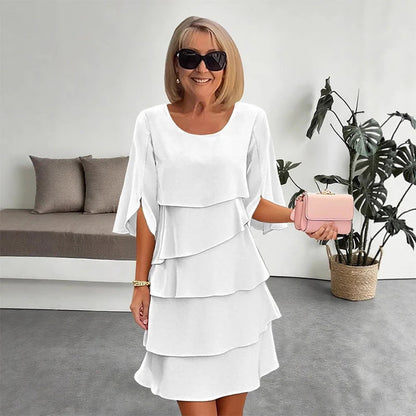 😜40% árcsökkentés👗🌸 Elegáns réteges környakú ruha – Lebegő sziluett, sokoldalú egyszínű, S–3XL-ig! ✨💃