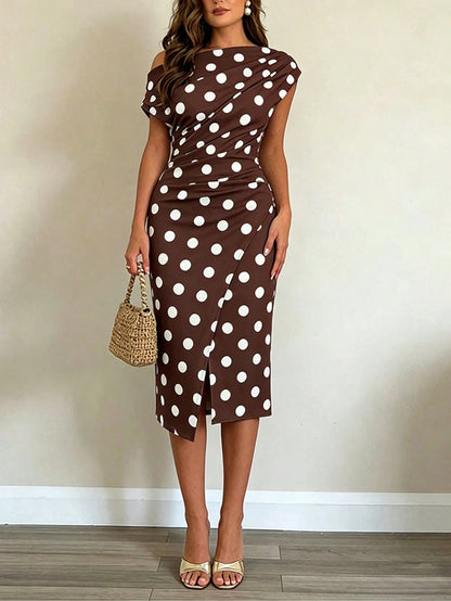 👗🌸 Aszimmetrikus nyakkivágású polka-dot midi ruha – Elegáns hasítékkal, alakkövető szabással, S–2XL-ig! ✨💫