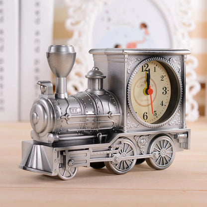 🚂 Retro mozdony ébresztőóra⏰ Precíz kvarc óra – Kompakt, tartós és szemet gyönyörködtető tervezés!